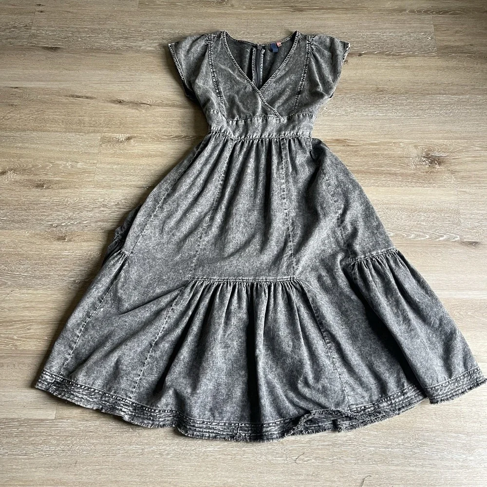 Pilcro Midi Denim Dress Womens 6 Gray Acid Wash Tiered Boho V-Neck Fit and Flare - Picture 2 of 11